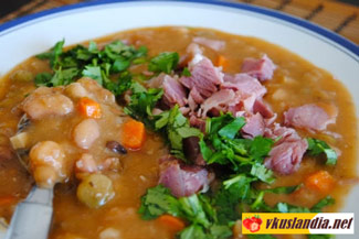 Гороховий суп зі свинячої рульки, фото рецепт