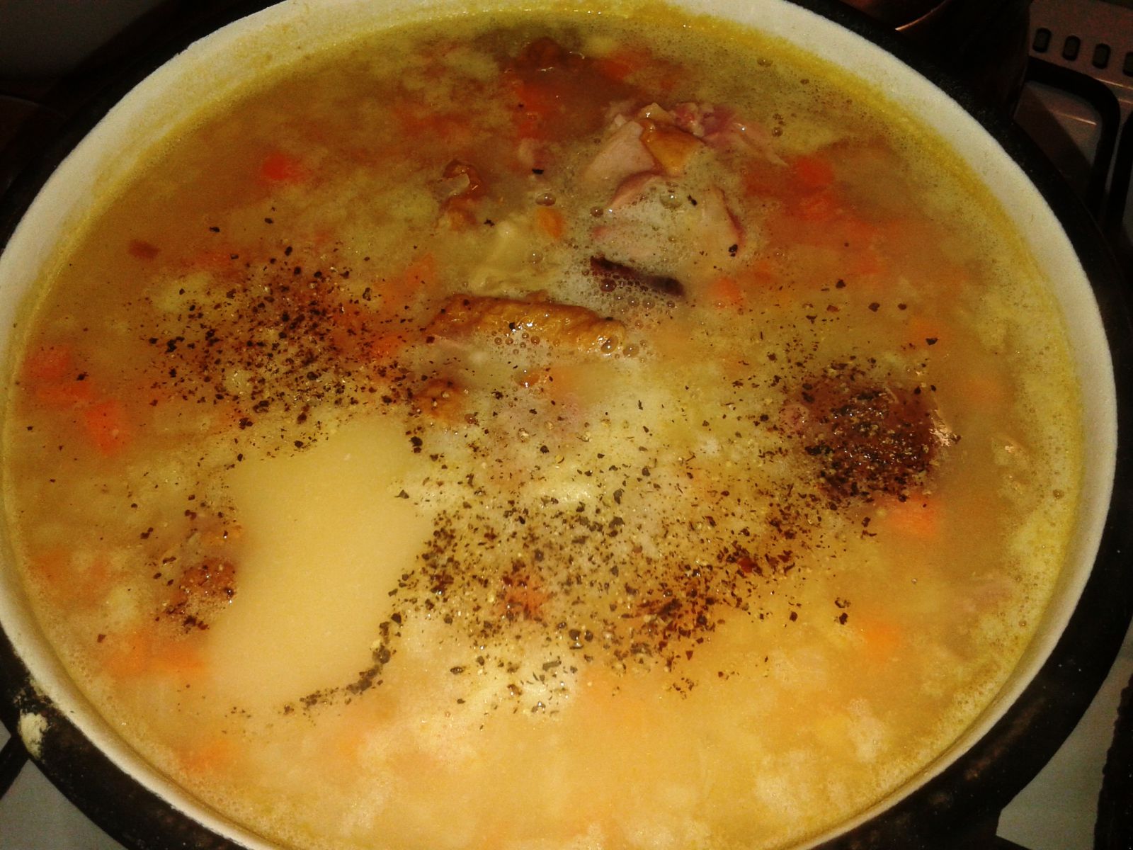 Гороховий суп з сиром, фото рецепт