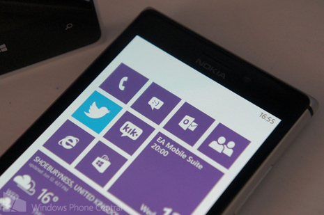 Відео телефону Lumia 925