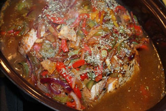 Свинина запечена в духовці з овочами, фото рецепт