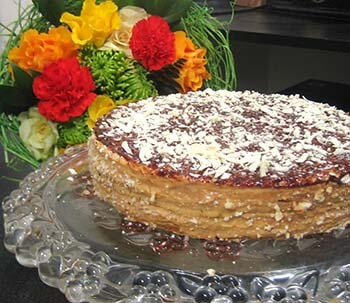 Вафельний торт в домашніх умовах