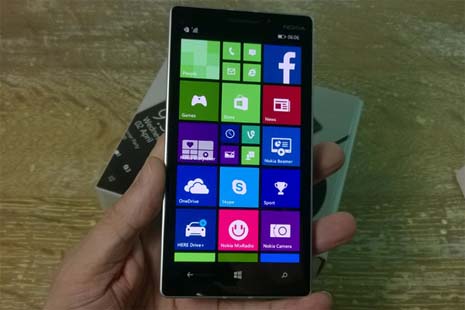 Фотографії телефону Nokia Lumia 930