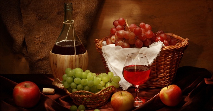 Як зробити домашнє вино: рецепти приготування простого виноградного напою