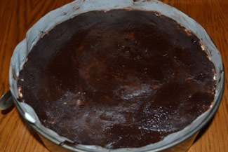 Полуничний торт з бісквіту і сирного крему, фото рецепт