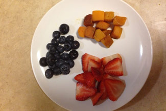 Домашній йогурт з кефіру і фруктів, фото рецепт