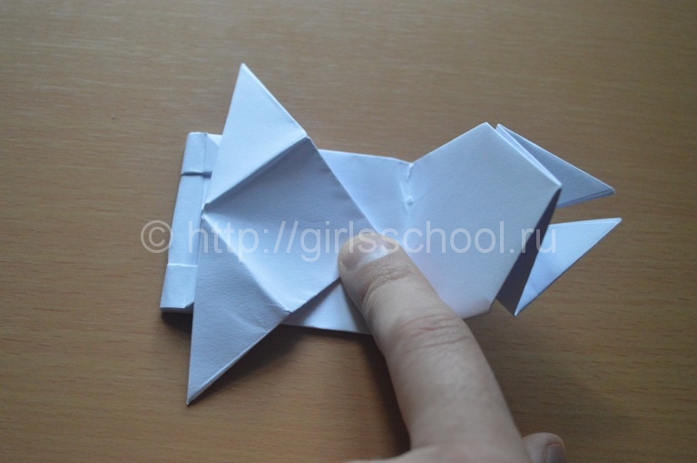 Як зробити танк з паперу своїми руками