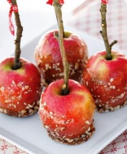Яблука в карамелі: рецепт новорічних солодощів