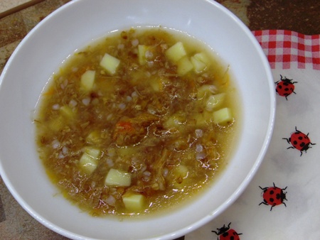 Гречаний суп з томатами для дітей, фото рецепт