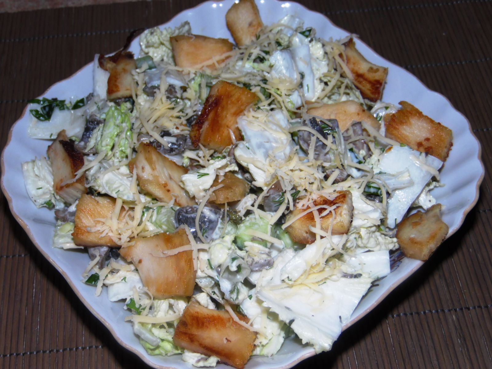 Салат з пекінською капустою і куркою, фото рецепт