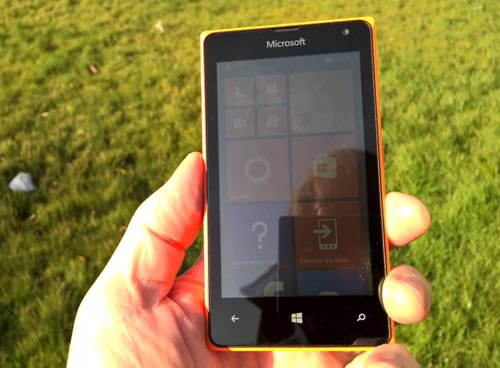 Огляд смартфона Microsoft Lumia 435 Dual Sim: варто купити?