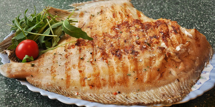 Камбала в духовці: рецепти приготування смачної риби у фользі