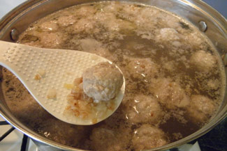 Гречаний суп з сиром і фрикадельками, фото рецепт