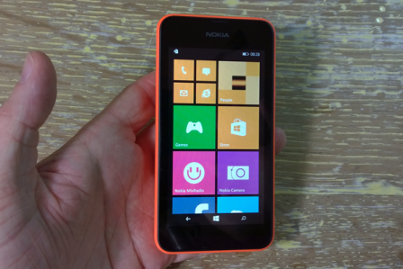 Розпакування Nokia Lumia 530   фотографії та перший погляд