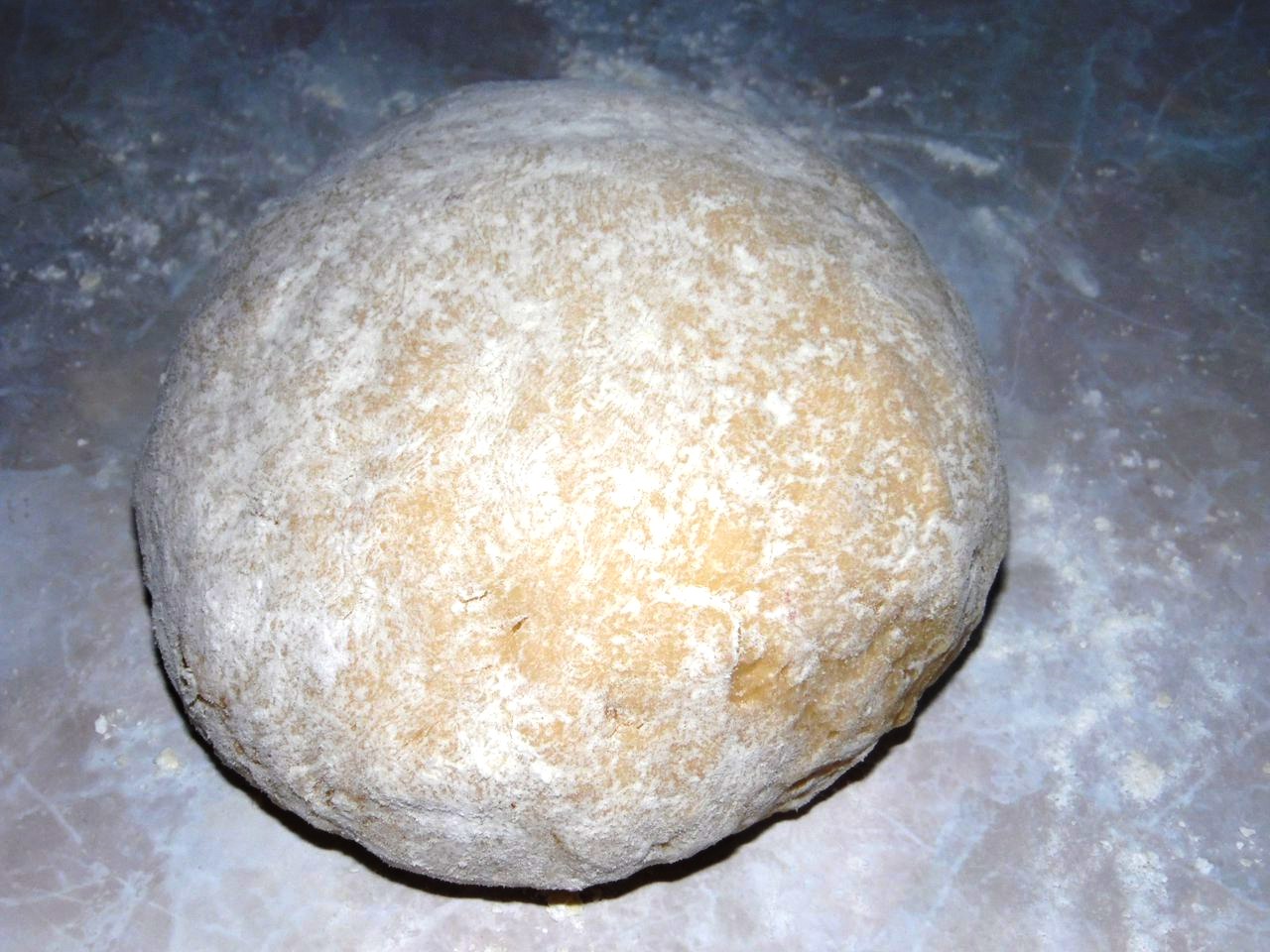 Відкритий дріжджовий пиріг з полуничним варенням, фото рецепт