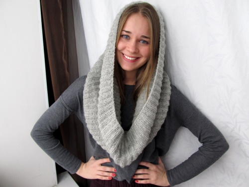 Як правильно носити шарф снуд – з чим одягати і як завязувати