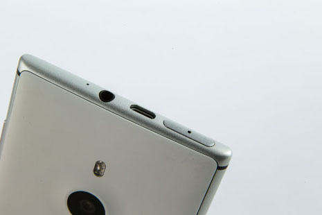 Nokia Lumia 925   Огляд і ціна смартфона. Варто його придбати?