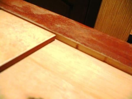 Реставрація столу: викладаємо стільницю плиткою своїми руками