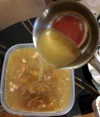 Холодець з свинячих ніжок – рецепт приготування в домашніх умовах (з фото)