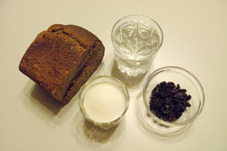 Домашній квас з чорного хліба, фото рецепт