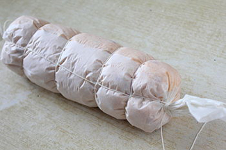 Домашня ковбаса з курячого філе, фото рецепт