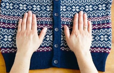Як швидко зшити рукавиці без викрійки зі старого светра