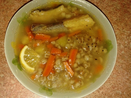 Рибний суп з перловкою, фото рецепт