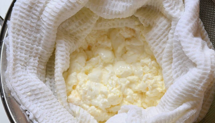 Сир з молока в домашніх умовах: рецепт приготування