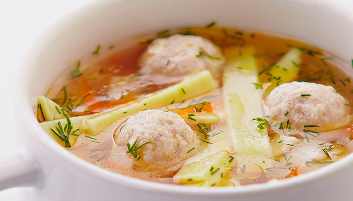 Суп з фаршем: рецепт приготування курячих фрикадельок