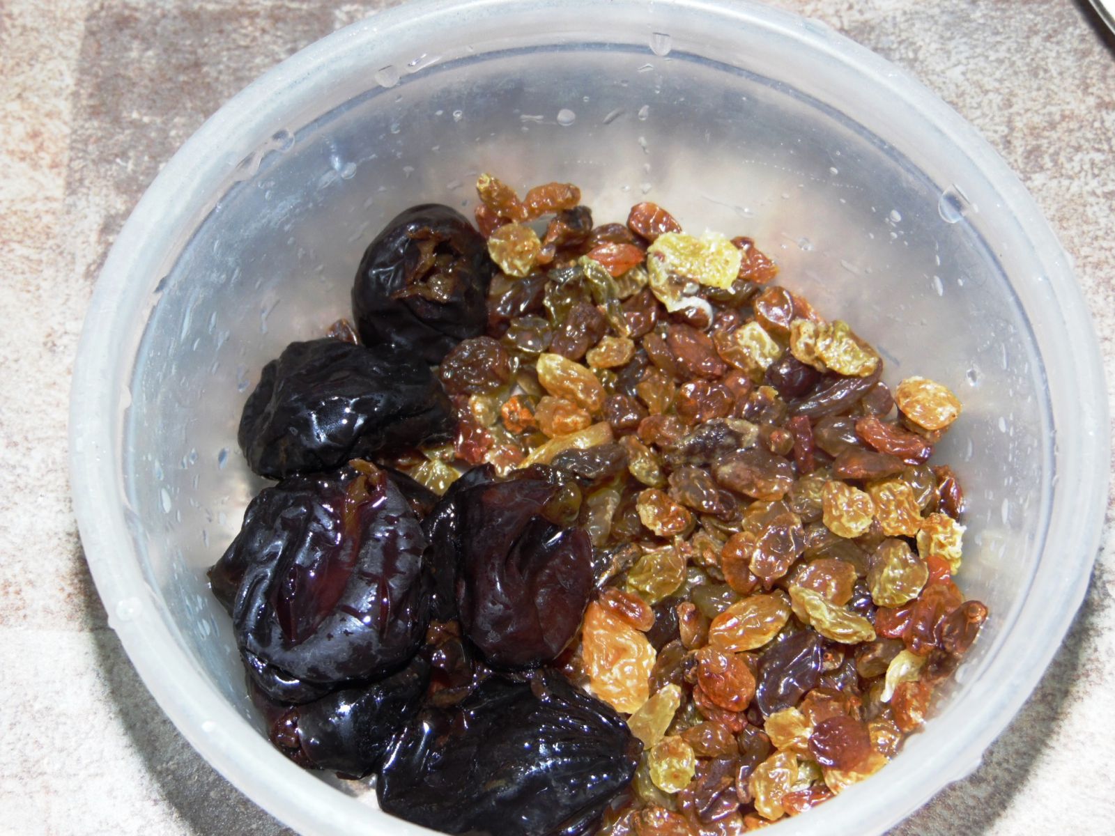 Кекси з чорносливом і горіхами, фото рецепт