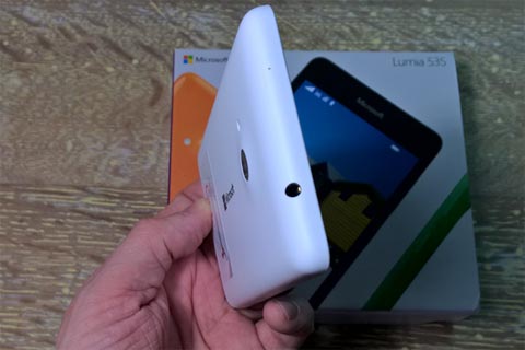 Огляд смартфона Lumia 535. Фотографії та розпакування