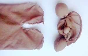 Як зробити іграшку з шкарпеток своїми руками: Собачка з капронових шкарпеток