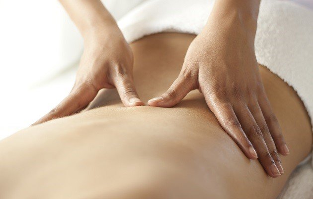 Як не нашкодити собі післяпологовим масажем