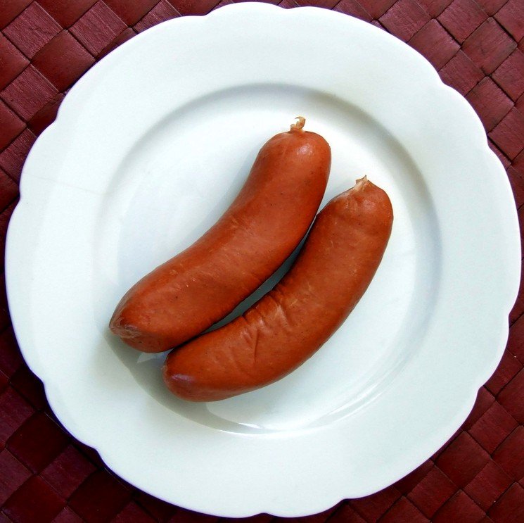Рецепт бульйону з сосисками — супчик по німецьки