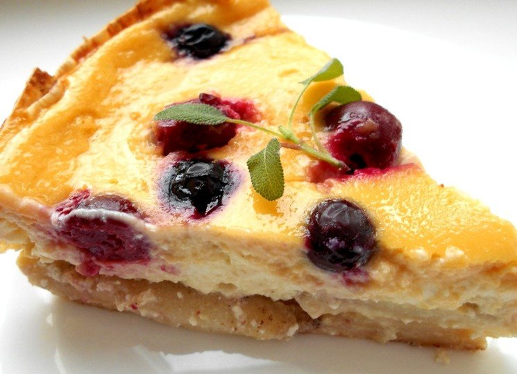 Творожник з вишнями — рецепт сирного вишневого пирога