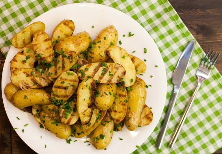 Пісна кухня — відварна картопля з часником