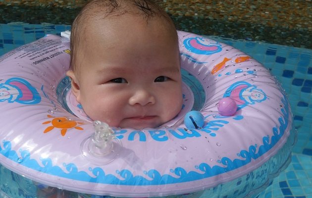 Коло для купання новонароджених немовлят