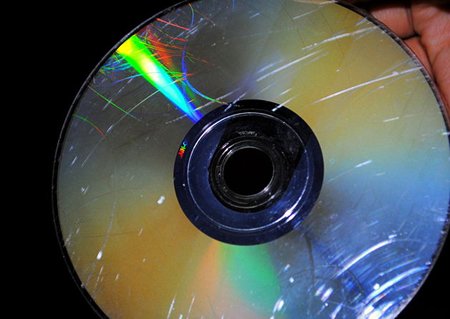 Чому дисковод cd rom не читає і не бачить диски – що робити