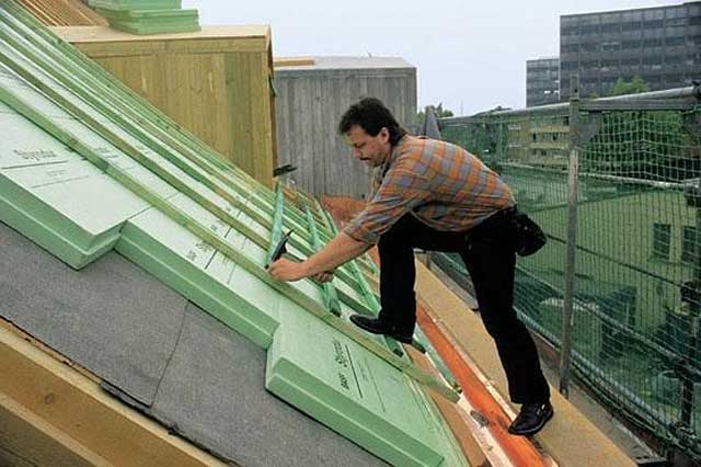 Утеплення даху пінополістиролом: мансардної, зсередини, плоскою