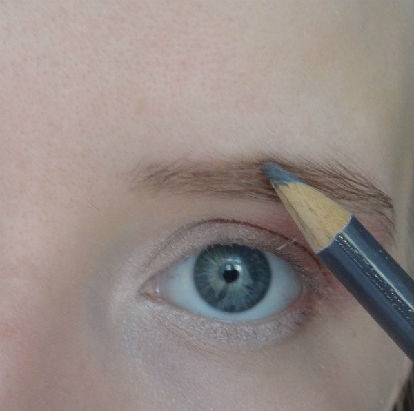 Щоденний макіяж для сіро блакитних очей   покроковий майстер клас з фото