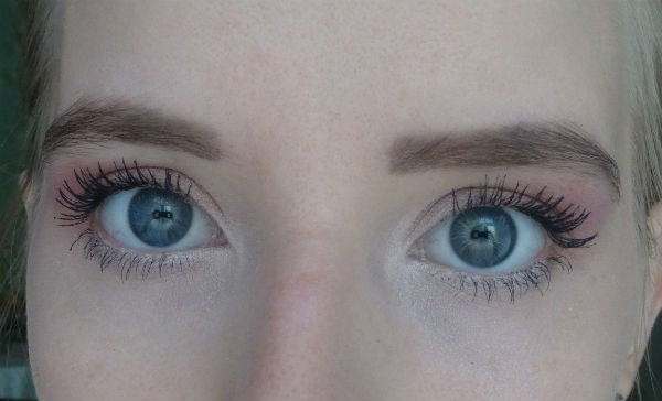 Щоденний макіяж для сіро блакитних очей   покроковий майстер клас з фото