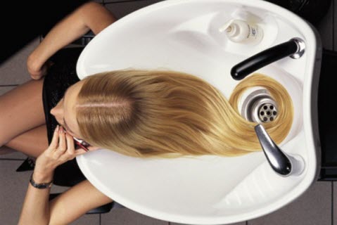Як правильно мити і сушити волосся?