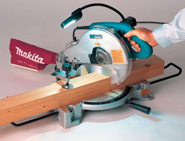 Торцювальна пила Makita LS1040F: характеристики, відгуки, ціна, аналоги