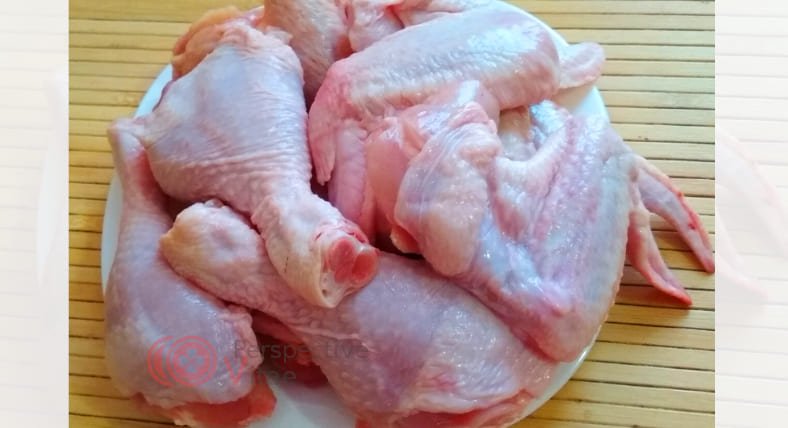 Соковиті курячі гомілки і крильця з айвою в духовці — рецепт з фото покроково