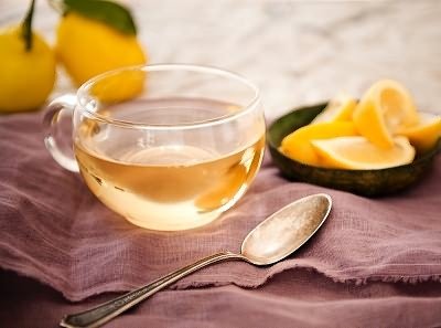 Чай з лимоном: зелений, чорний, калорійність, фото, чим корисний при застуді, для схуднення, при вагітності