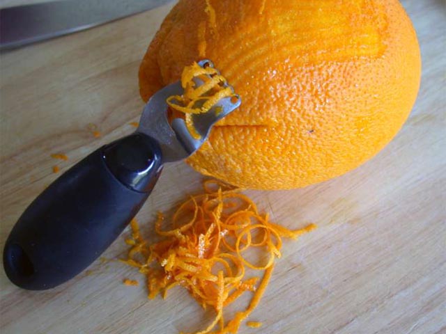 Квас із ревеню в домашніх умовах: смачні рецепти з апельсинами, лимонами, мятою