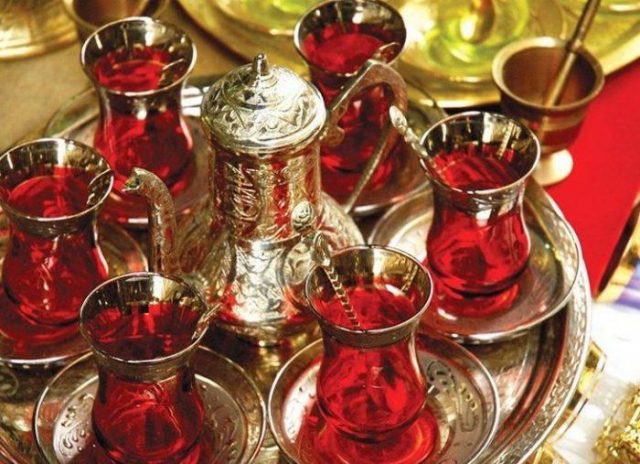 Гранатовий чай з Туреччини: користь і шкода, як правильно заварювати, відгуки