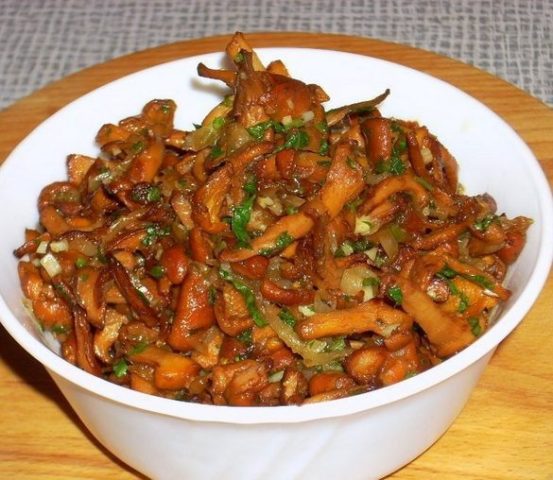 Лисички по корейськи: рецепт приготування грибів на зиму