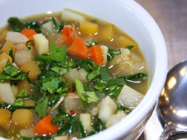 Суп із селери для схуднення: рецепти з кореня і стебла