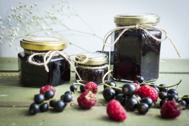 Варення з малини і чорної смородини: інгредієнти, рецепт, як зварити