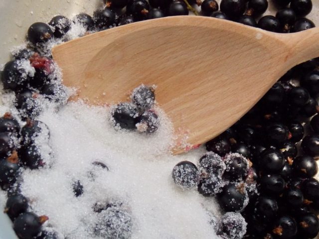 Варення з малини і чорної смородини: інгредієнти, рецепт, як зварити